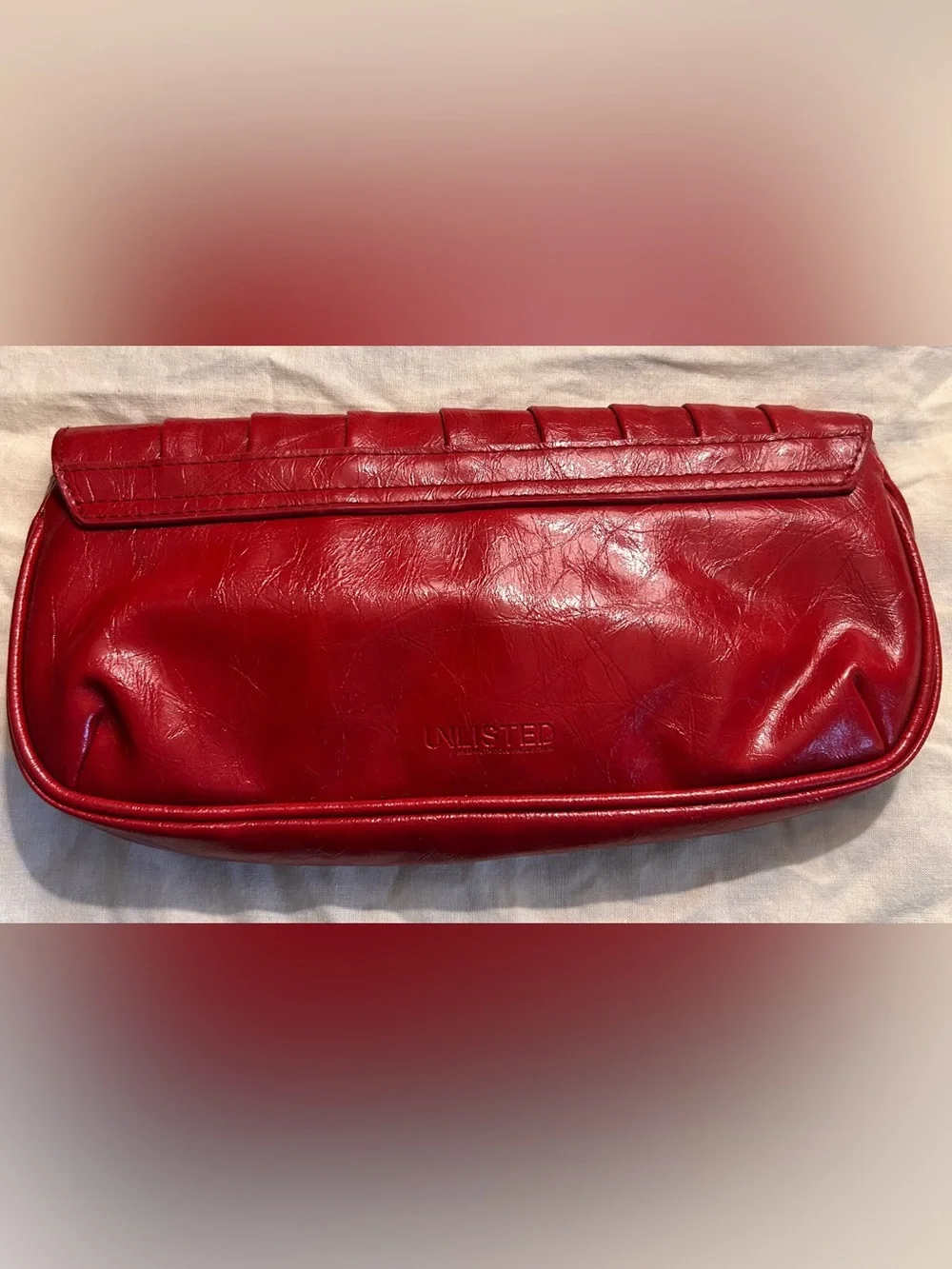 Unlisted evening clutch